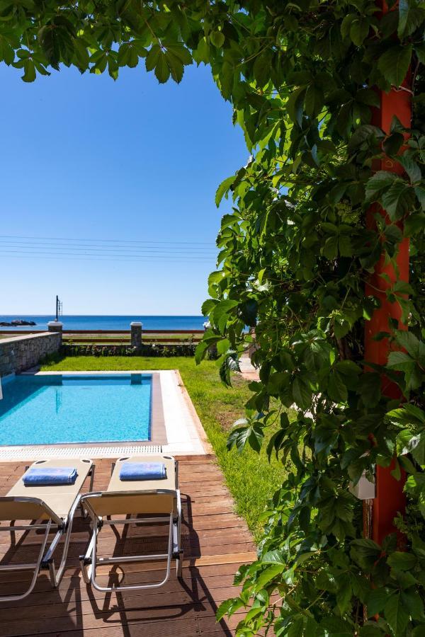 Horizon Line Villa *